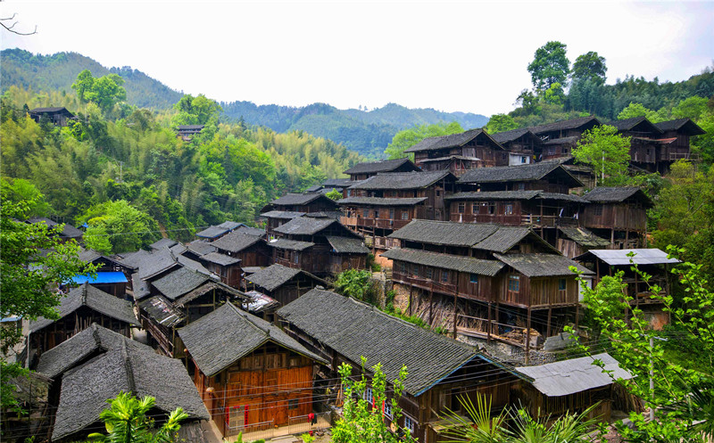 封三：靖州苗族侗族自治县江边村_副本.jpg